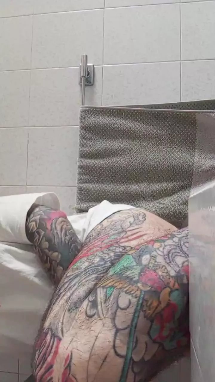 Offline luciferino18 on Cam4