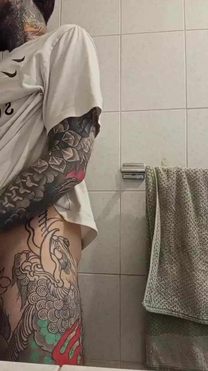 Offline luciferino18 on Cam4