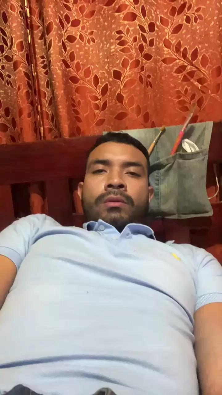 Luisfer98 on Cam4 