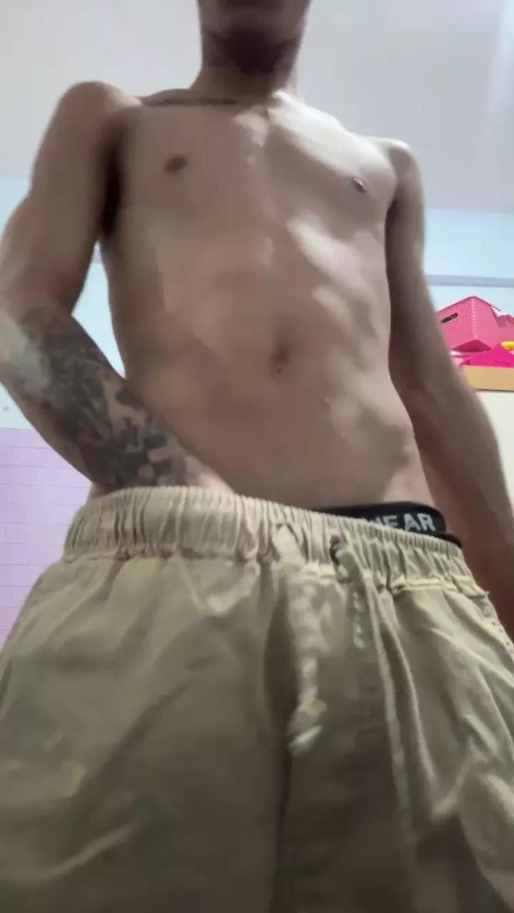 Luizfernandobbz on Cam4 