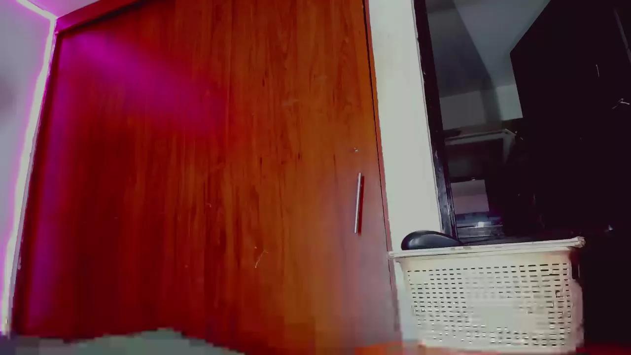Lupesexy_22CM on Cam4 