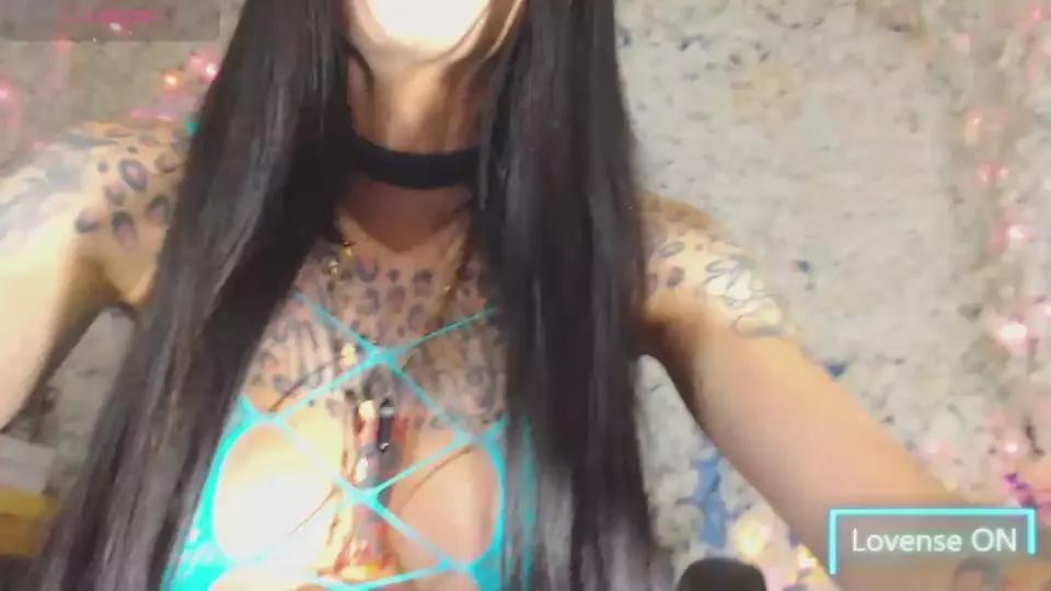 luxurydiamondd on Cam4 