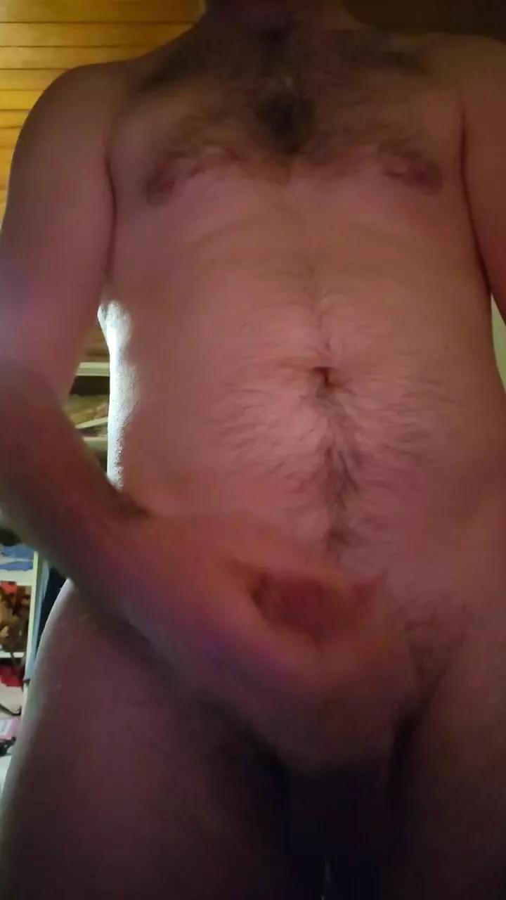 MadYack32 on Cam4 
