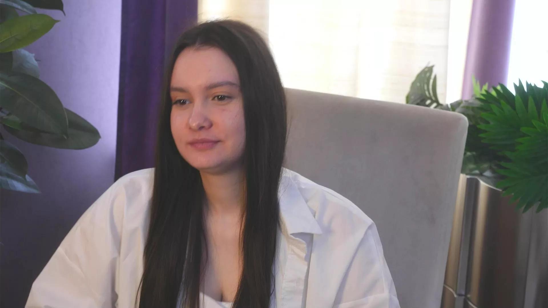 MaeBrookhouse on Cam4 