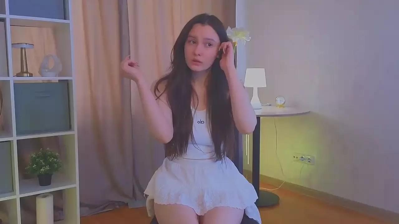 MaeBrookhouse on Cam4 