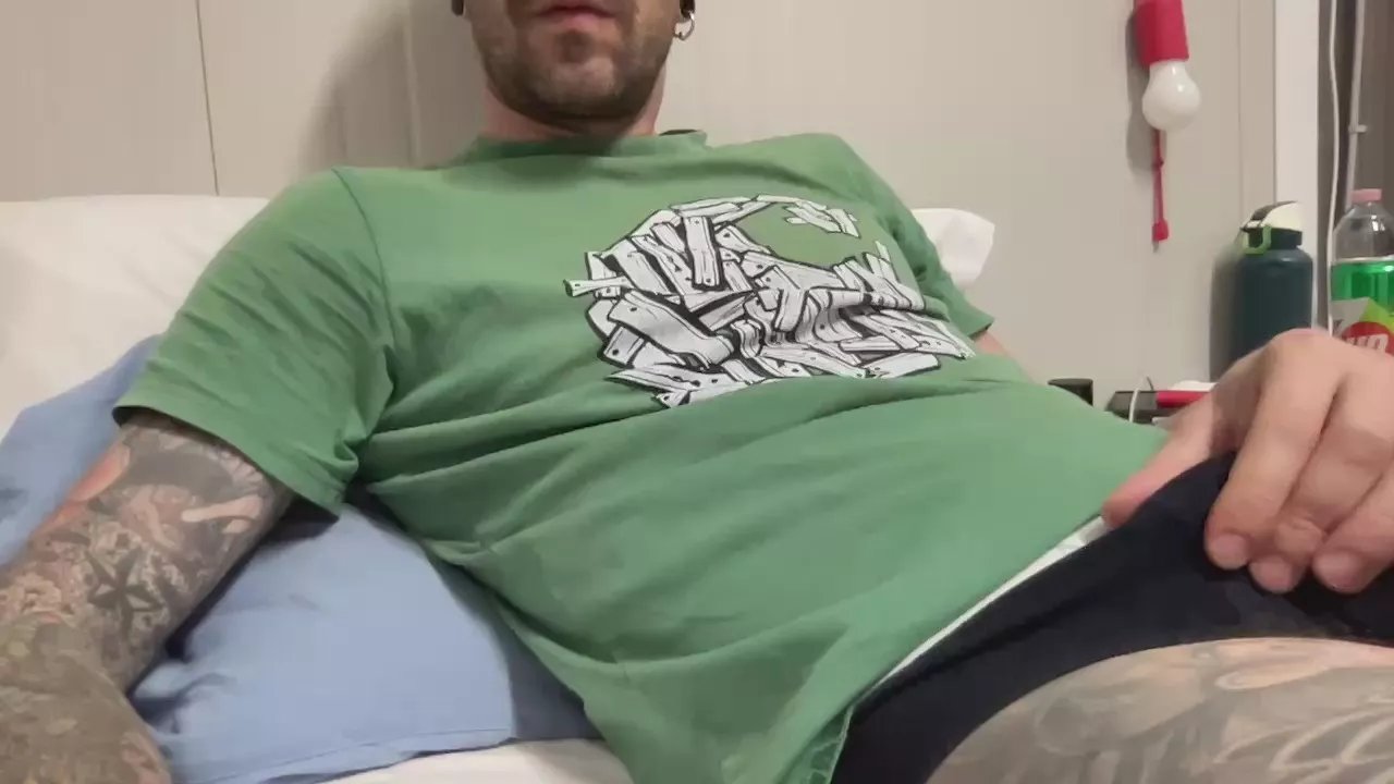 Offline mariojordan1 on Cam4