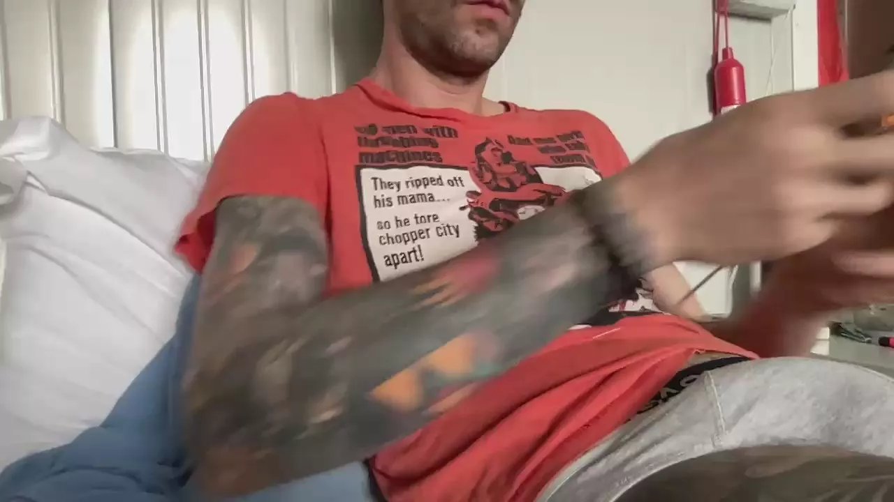 Offline mariojordan1 on Cam4