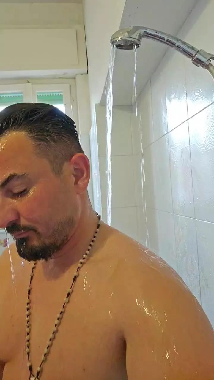 max18018 on Cam4 