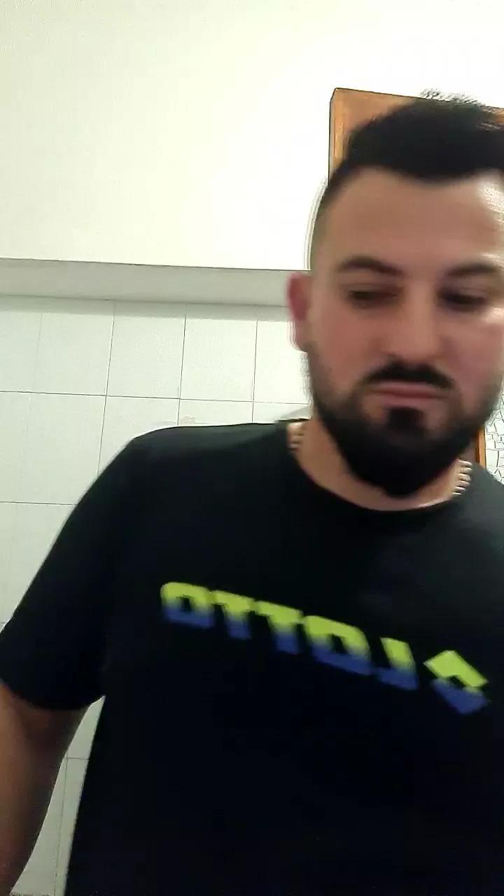 max18018 on Cam4 