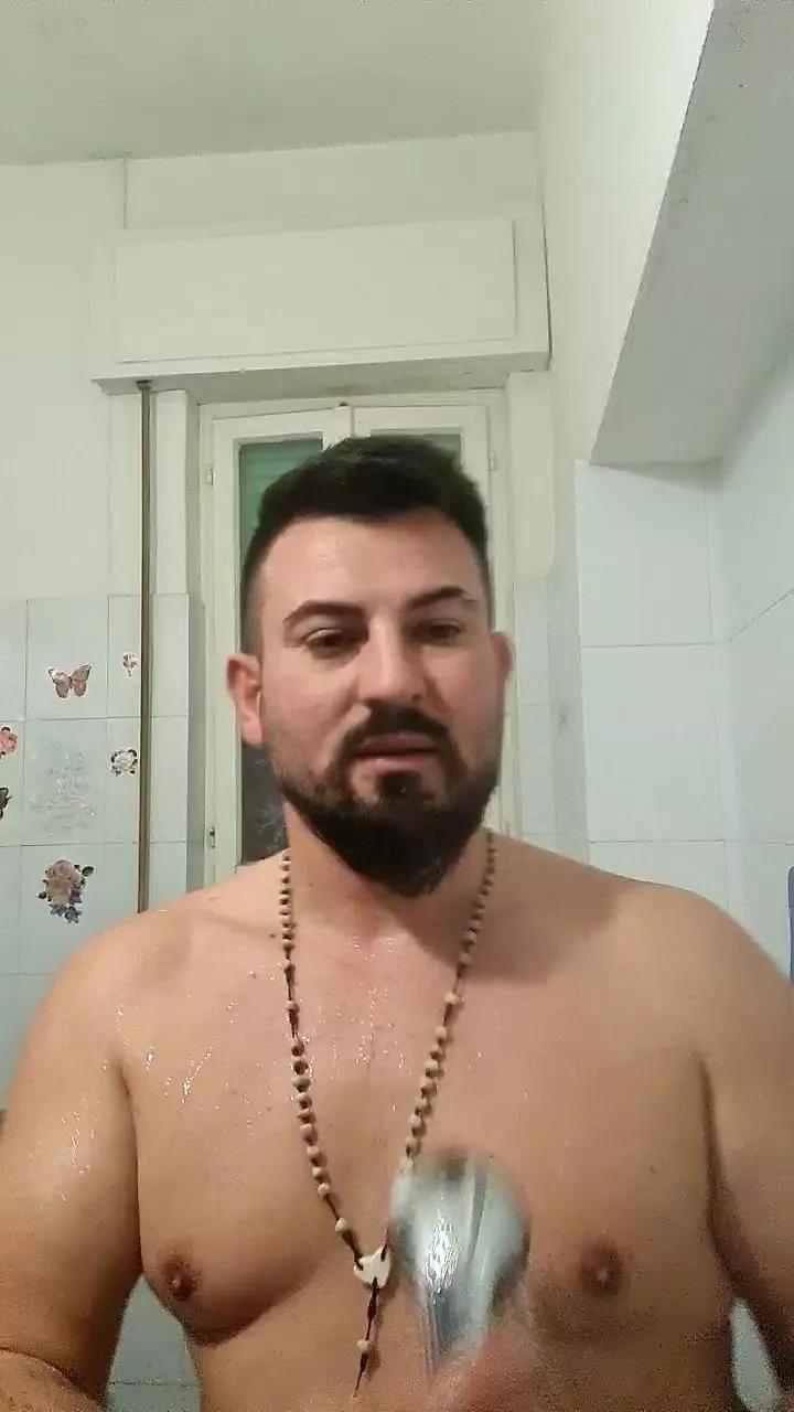 max18018 on Cam4 