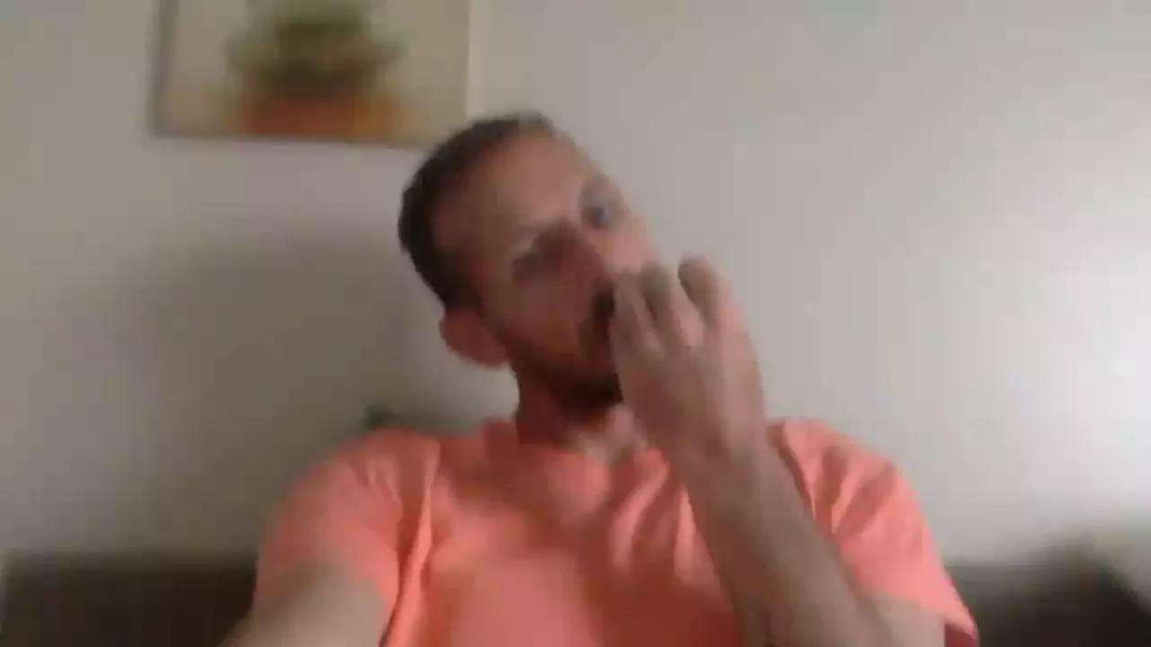 mec762586 on Cam4 