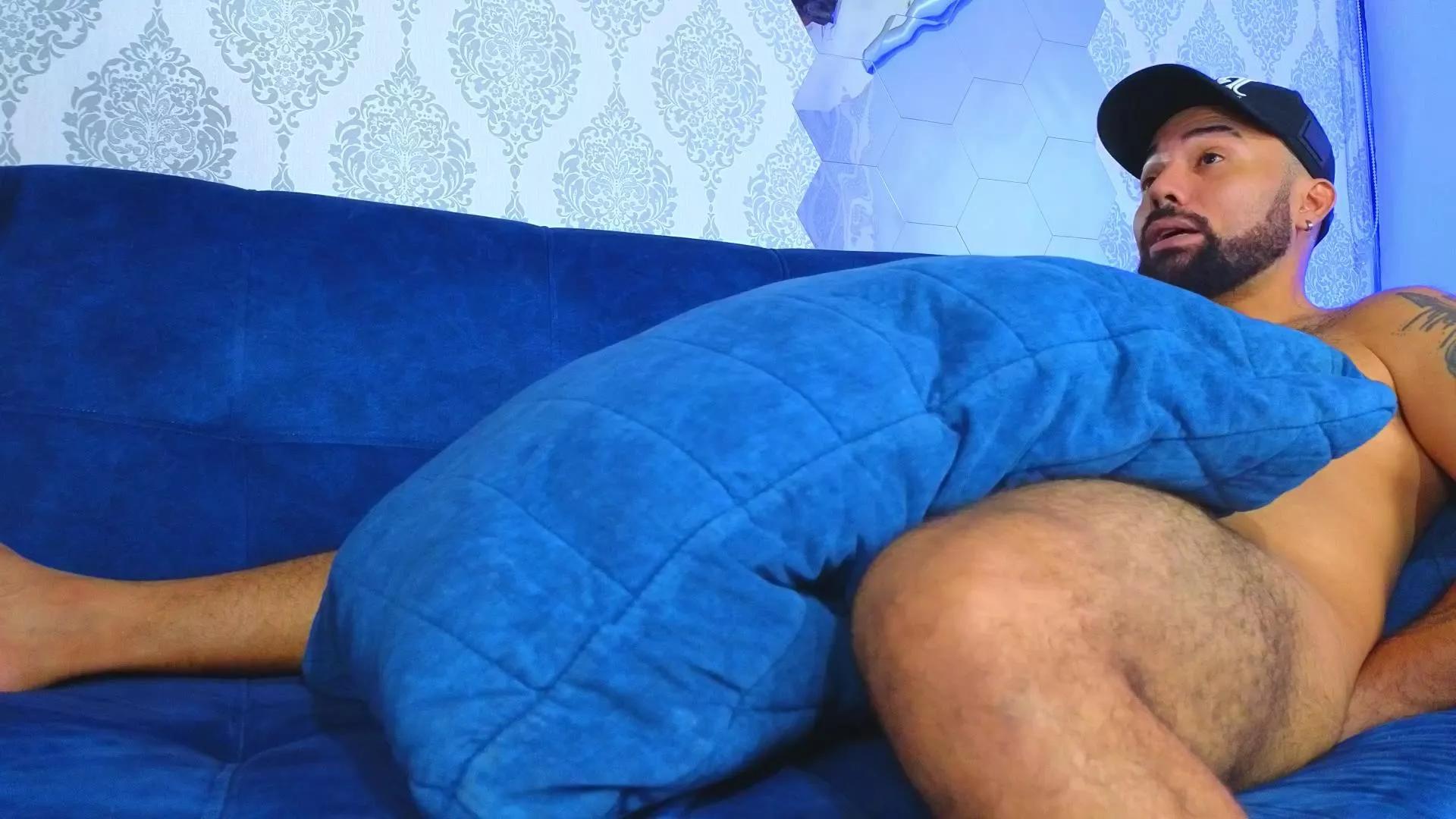 Michaell_twinks on Cam4 