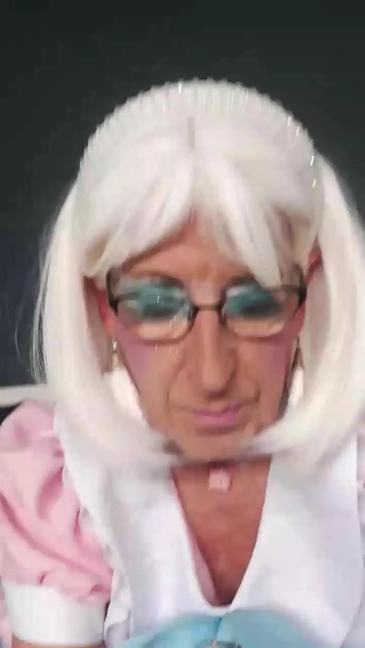 michelle4uXfun on Cam4 