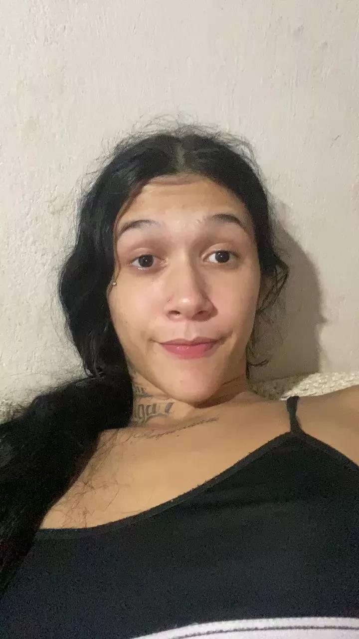 Mihsapeka on Cam4 