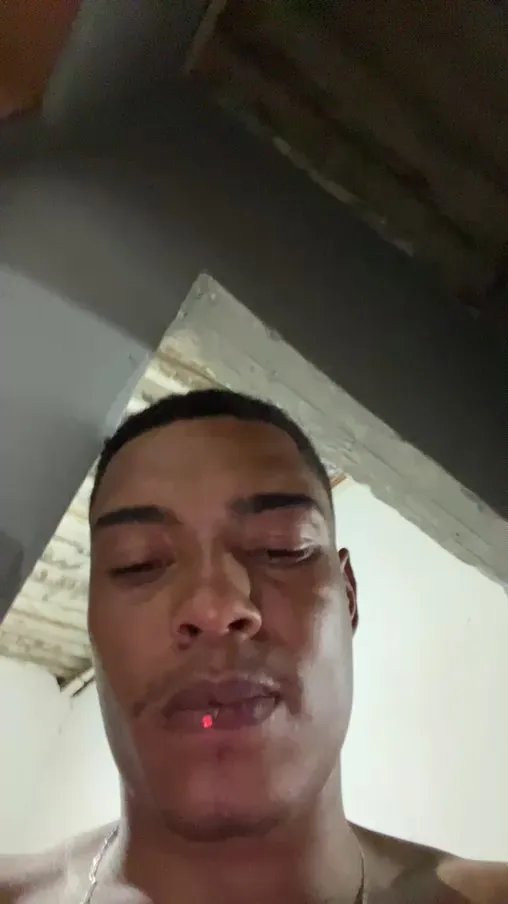 Offline Mineirossexos on Cam4