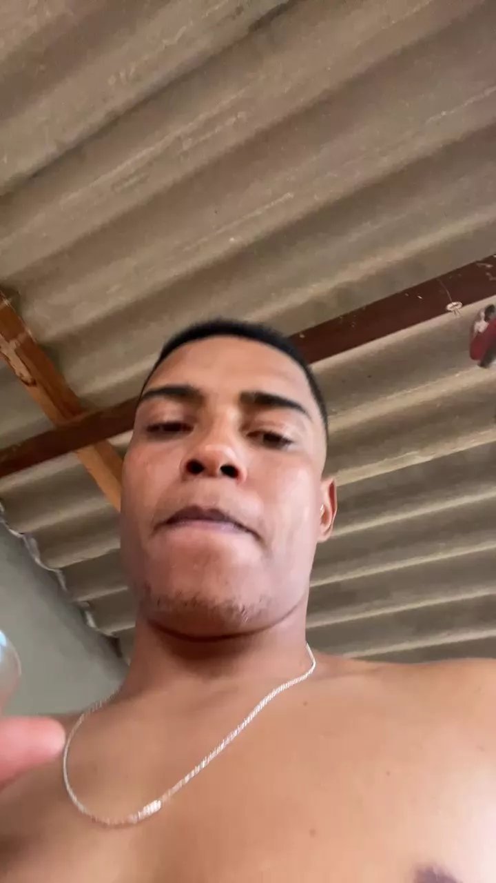 Offline Mineirossexos on Cam4