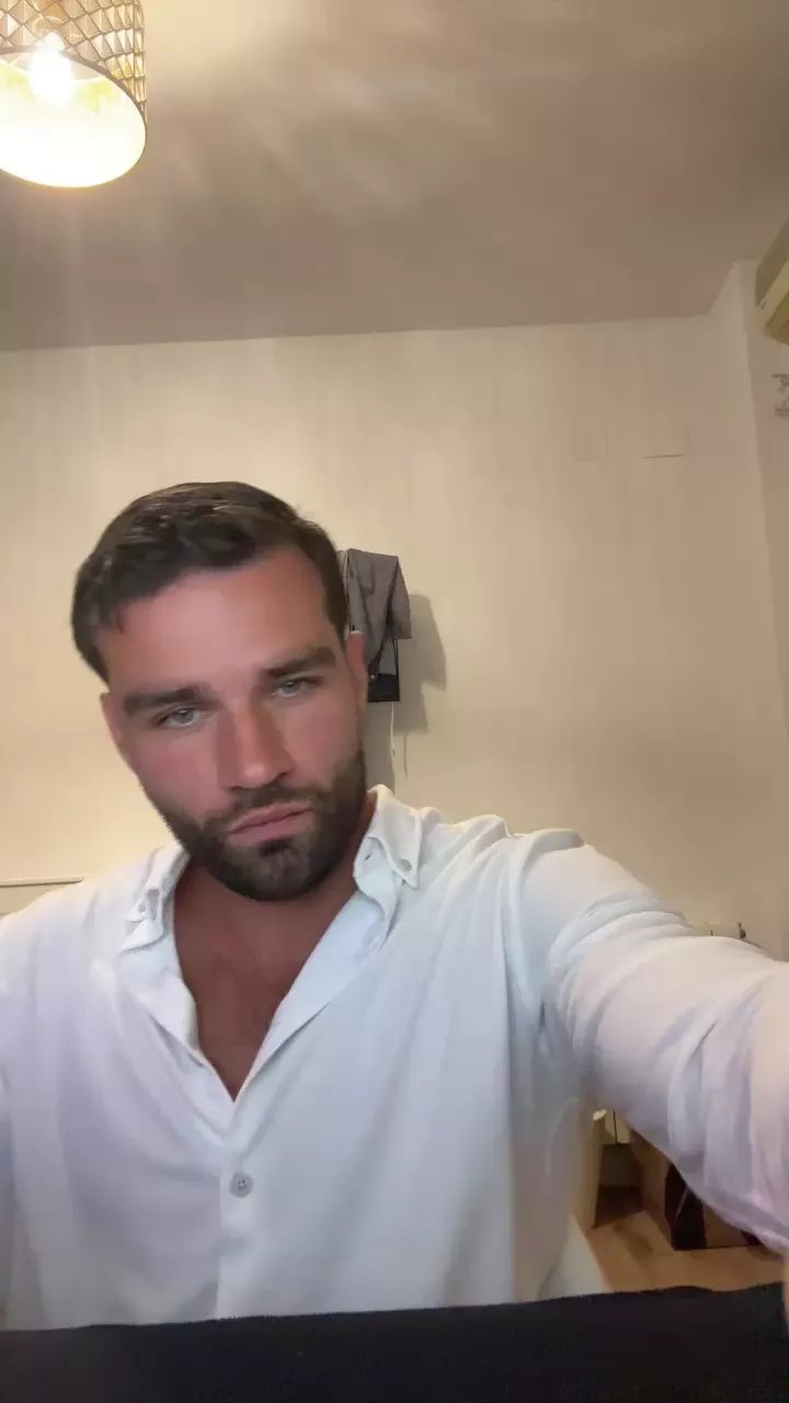 Offline Mitchyourmodel on Cam4