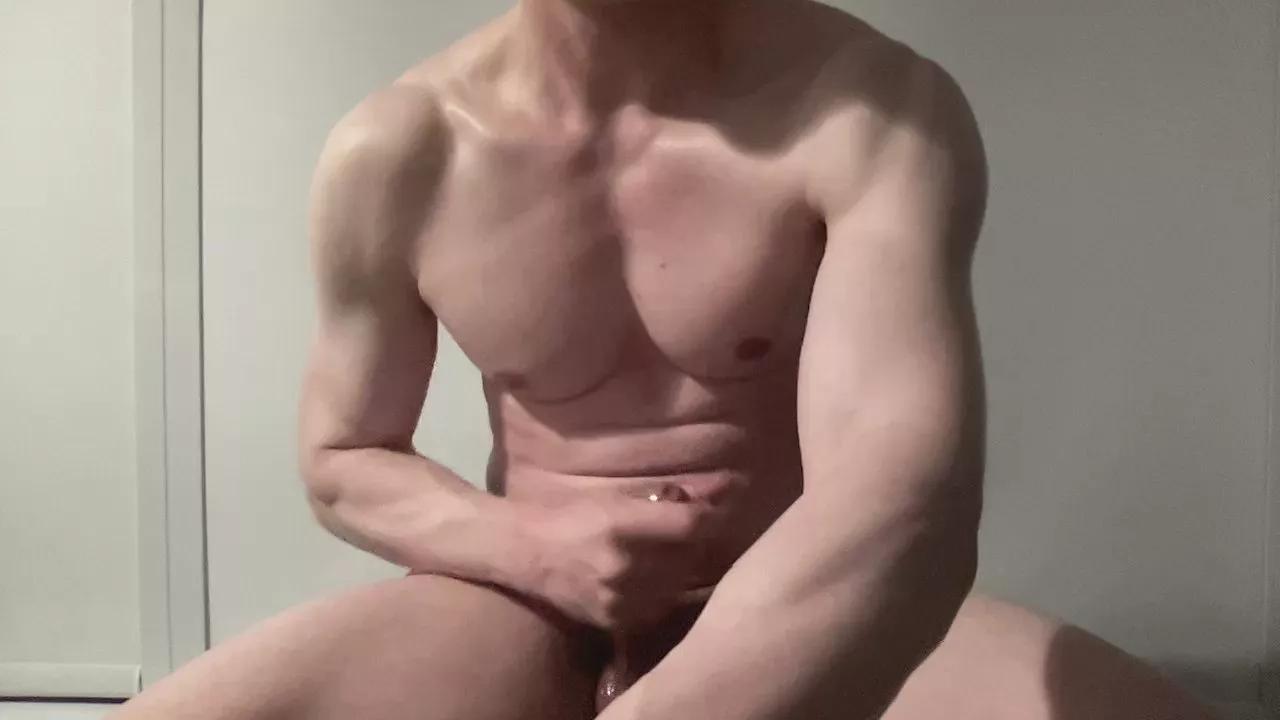 muscleguy7 on Cam4 