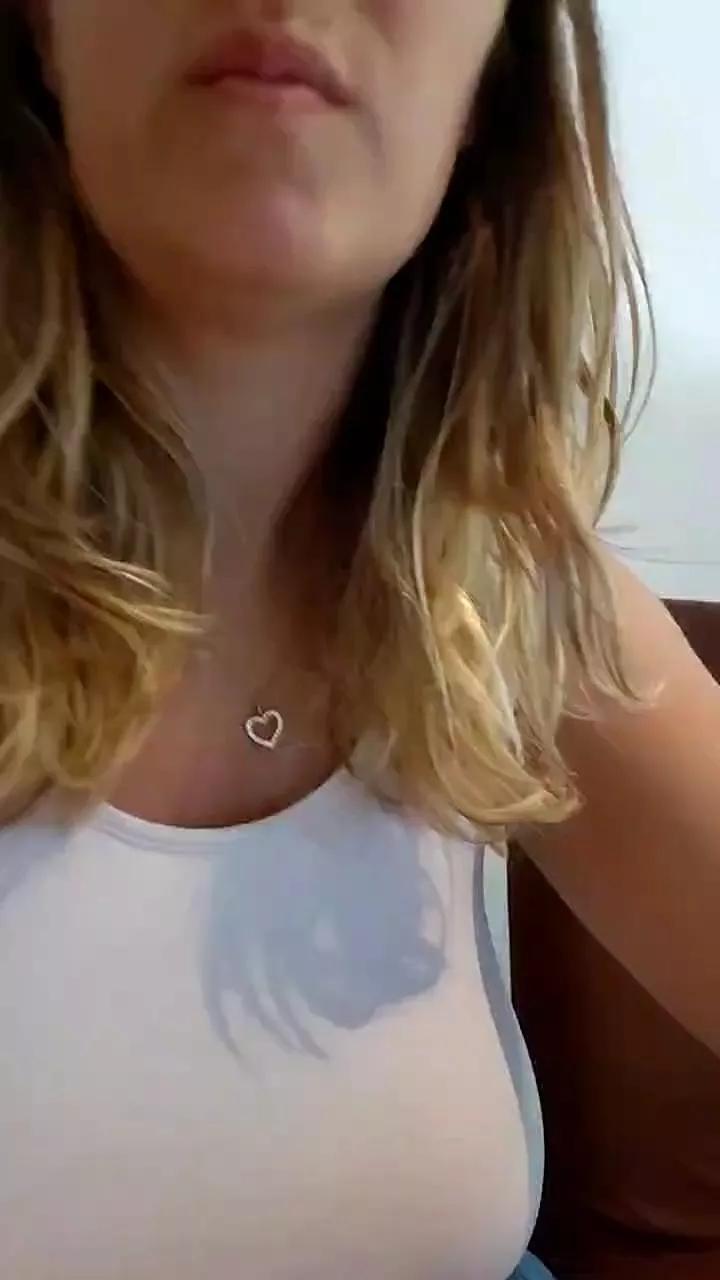 namoursexe_fun1 on Cam4 