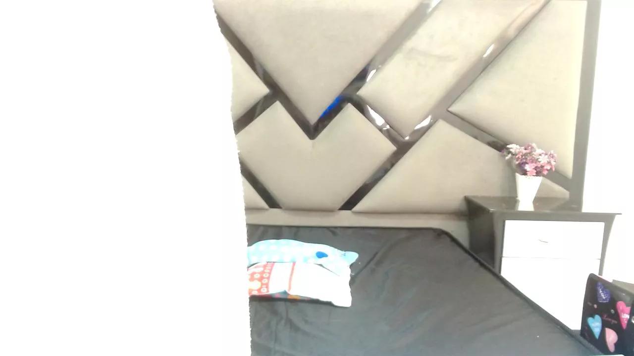 Naomi_931 on Cam4 