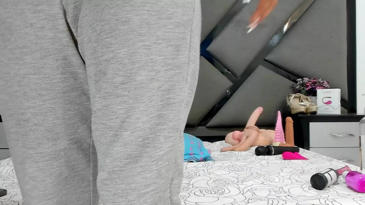 Naomi_931 on Cam4 