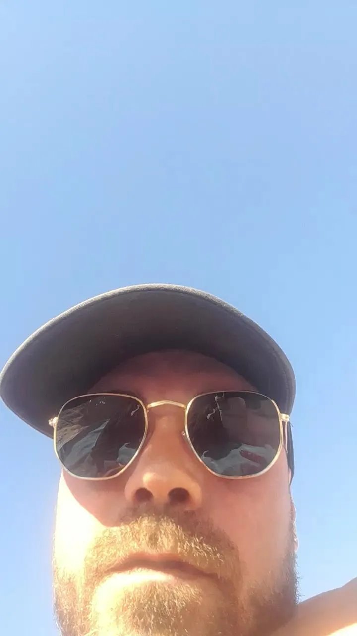 Offline napoletano193 on Cam4