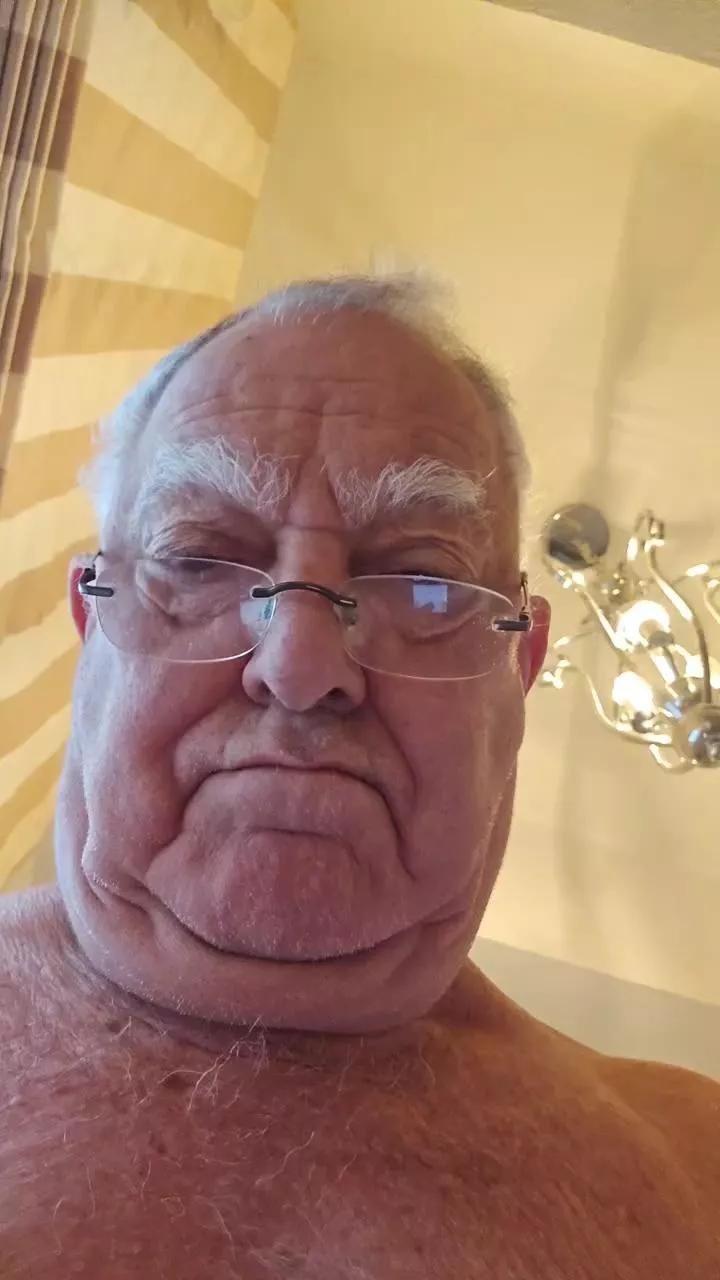 needitt2 on Cam4 