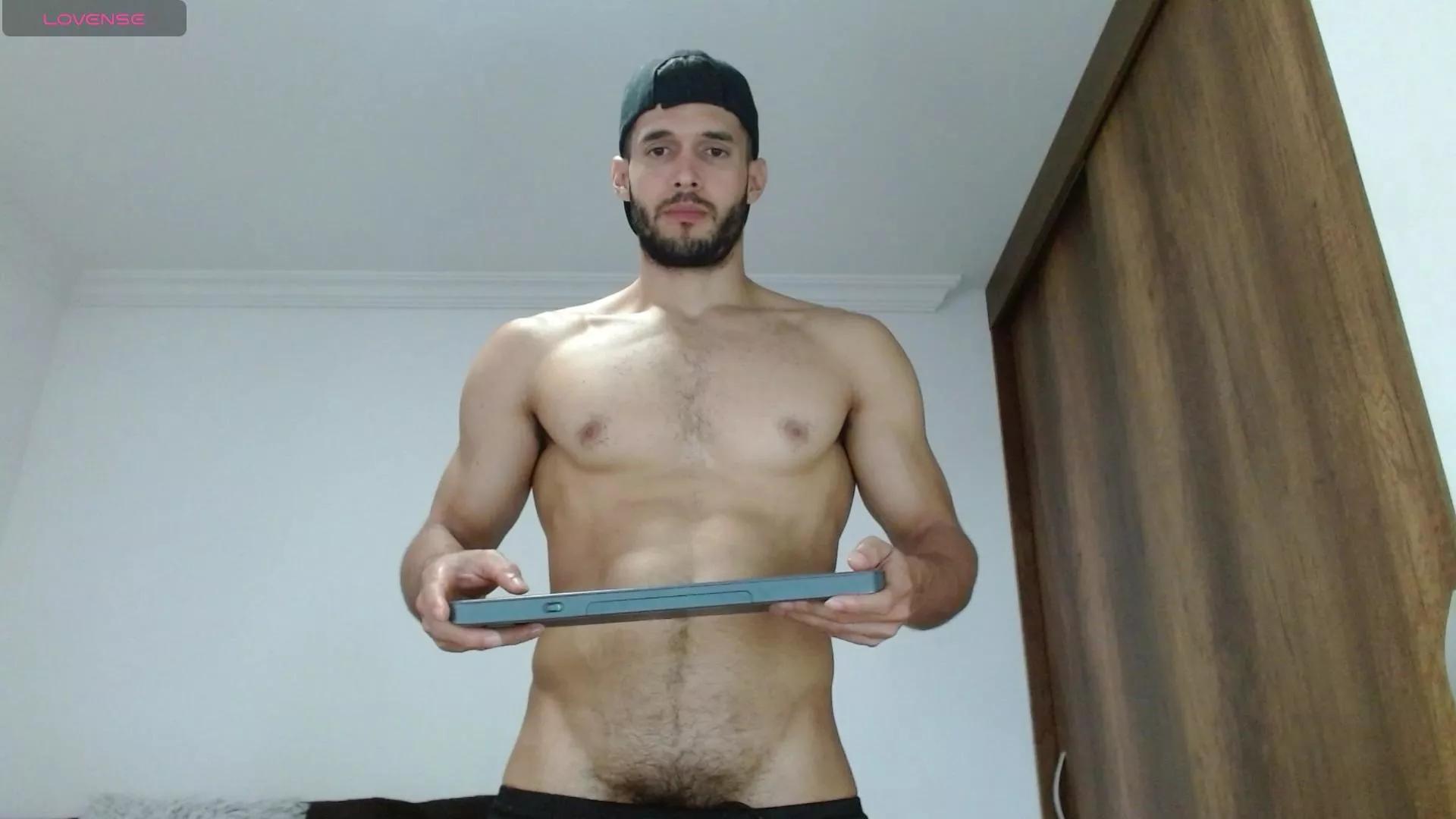noah_jhonsonn on Cam4 