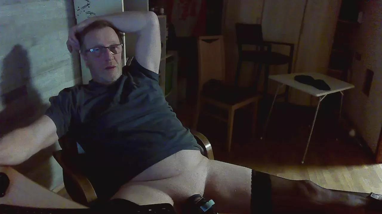 nylonbig on Cam4 