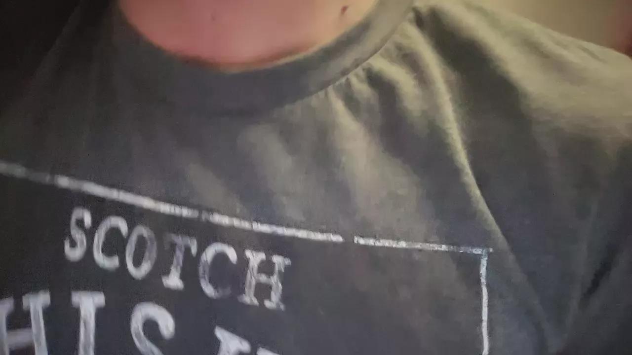 Ofthatguy on Cam4 
