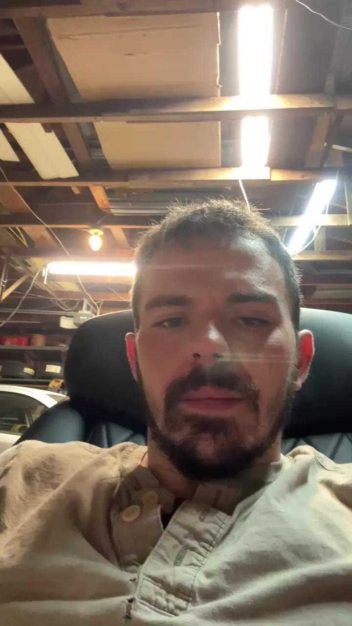 Ofthatguy on Cam4 