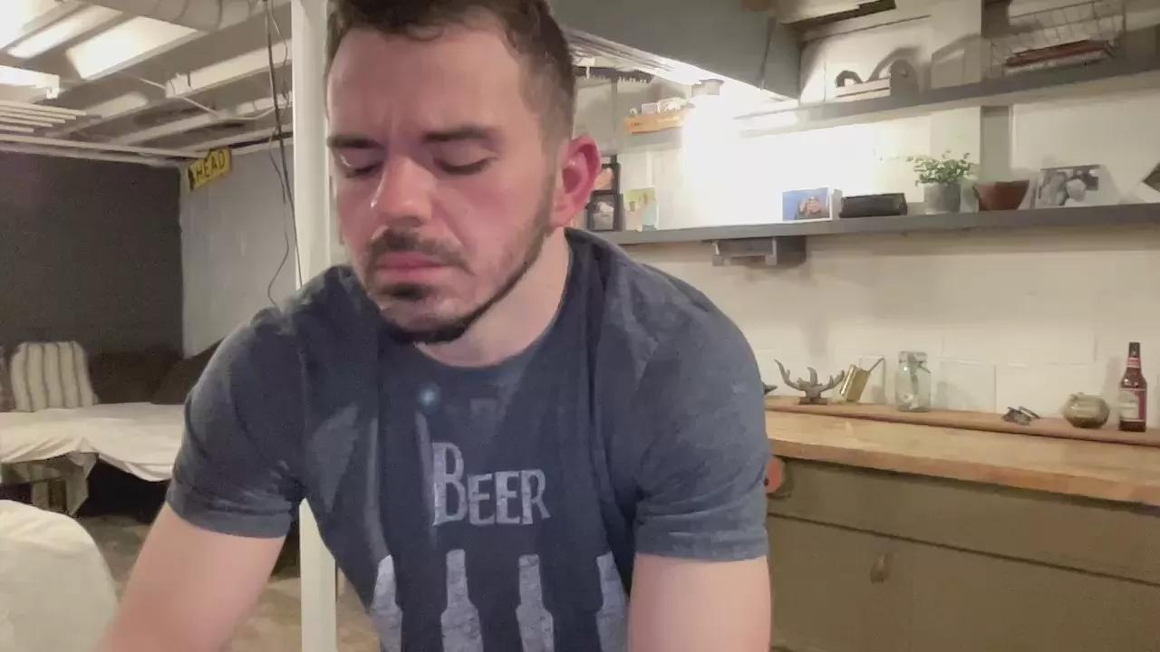 Ofthatguy on Cam4 