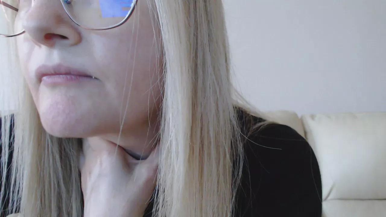 orchideahot on Cam4 