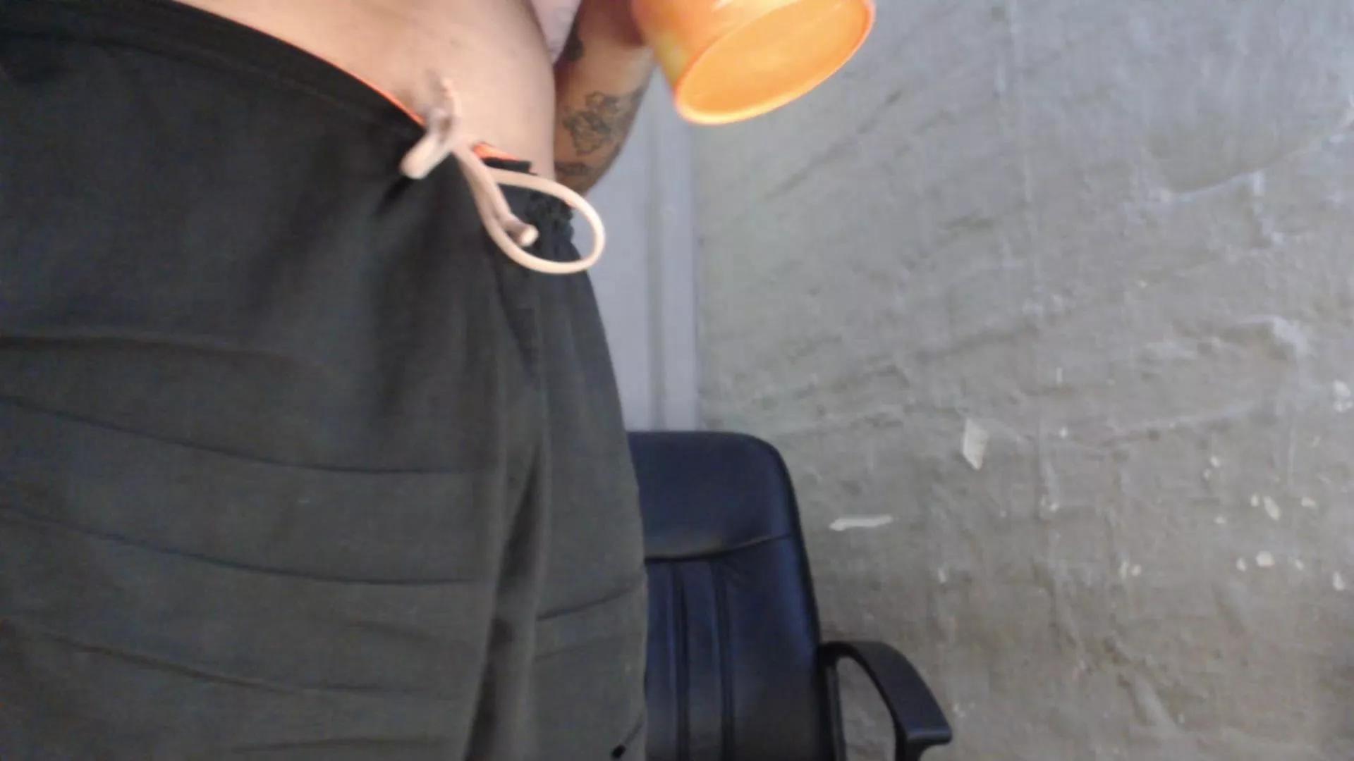 peneenorme83 on Cam4 