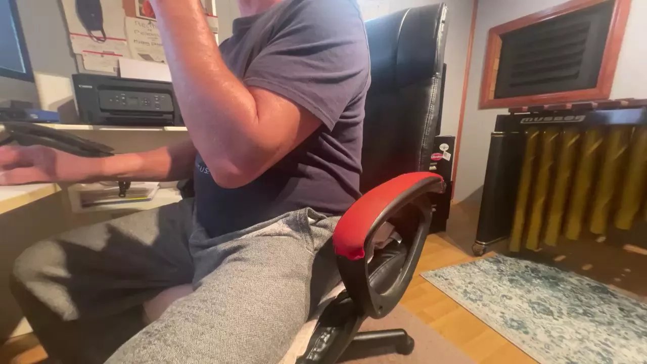 Offline Penisuncut on Cam4