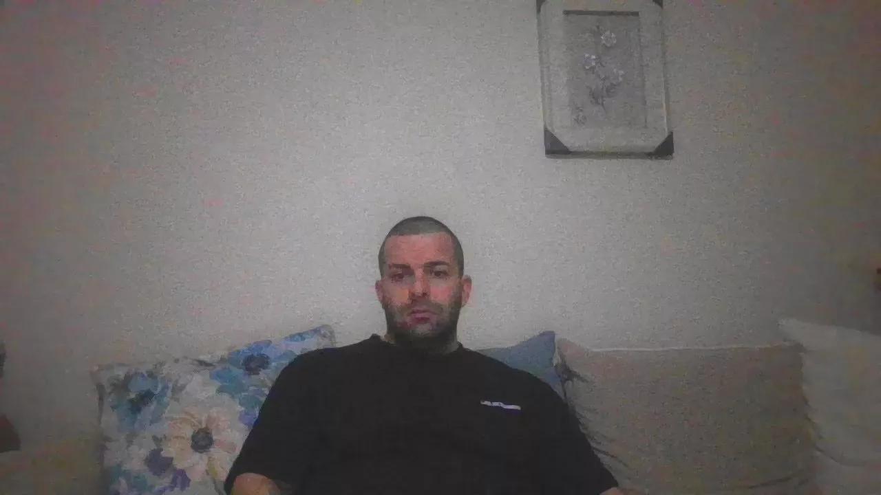 pigeon1111 on Cam4 
