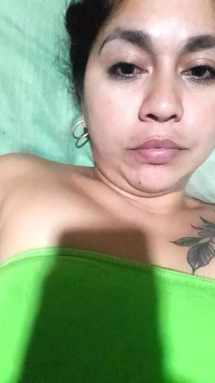 pilar34 on Cam4 