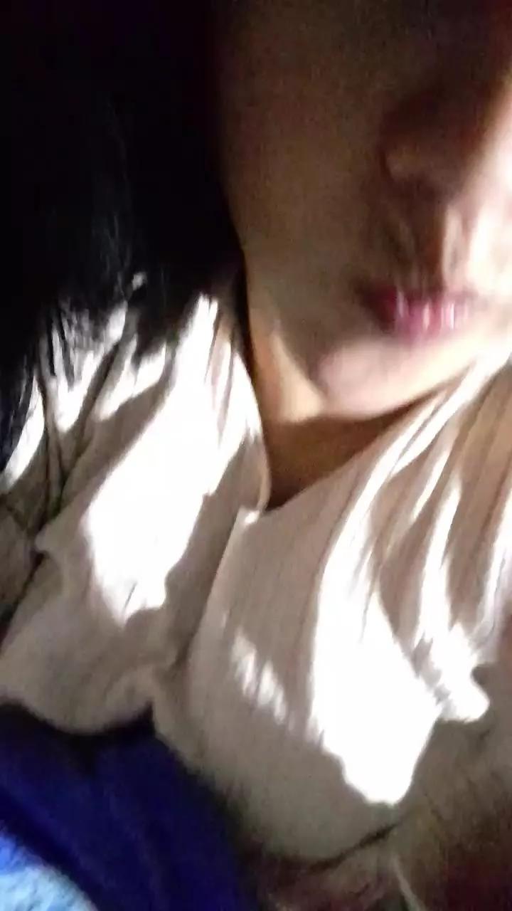 pilar34 on Cam4 