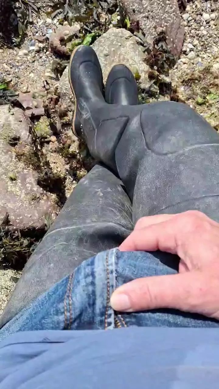 Offline plaisir442 on Cam4