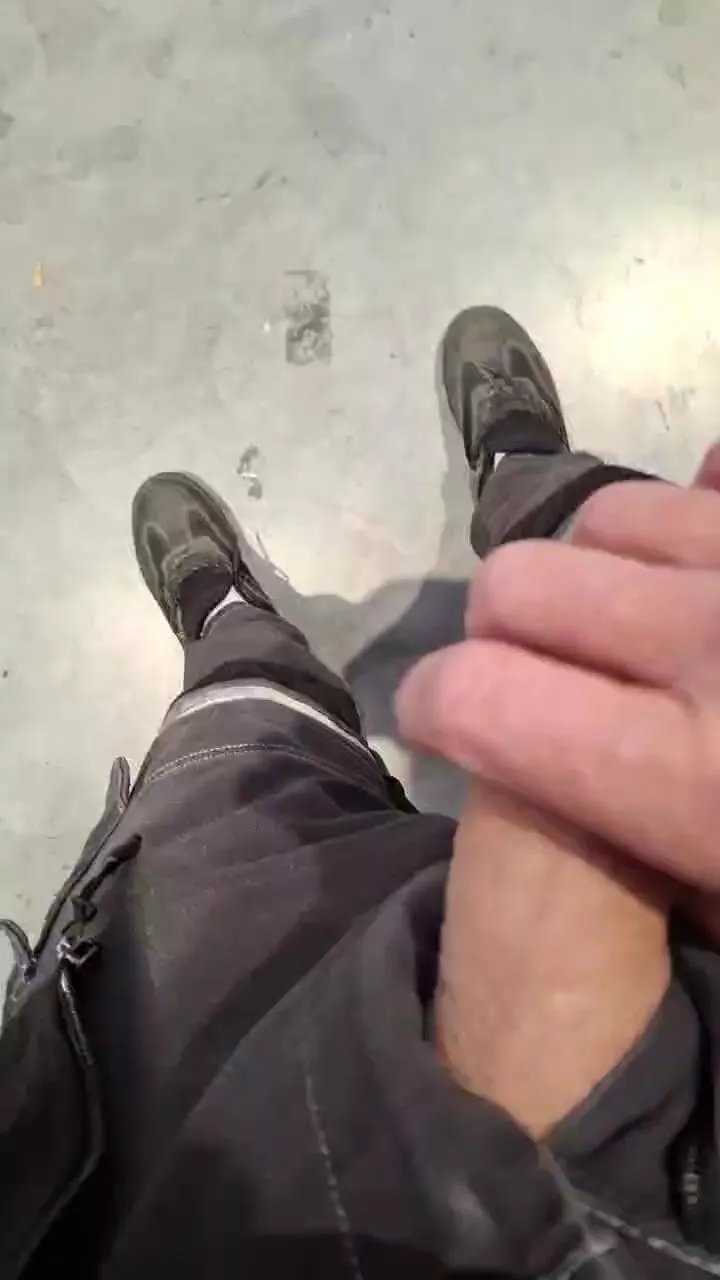 Offline plaisir442 on Cam4