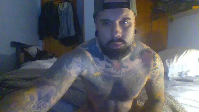 Offline Punisher21cm on Cam4