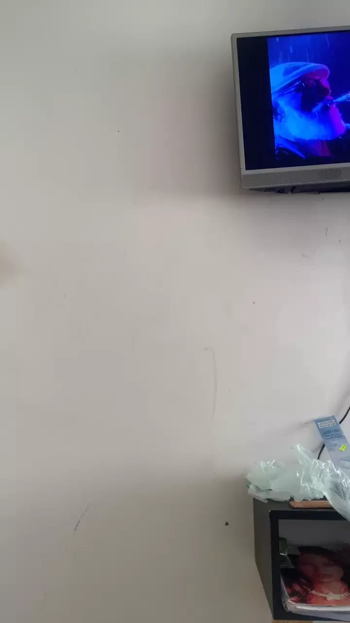 Offline Queeen00 on Cam4