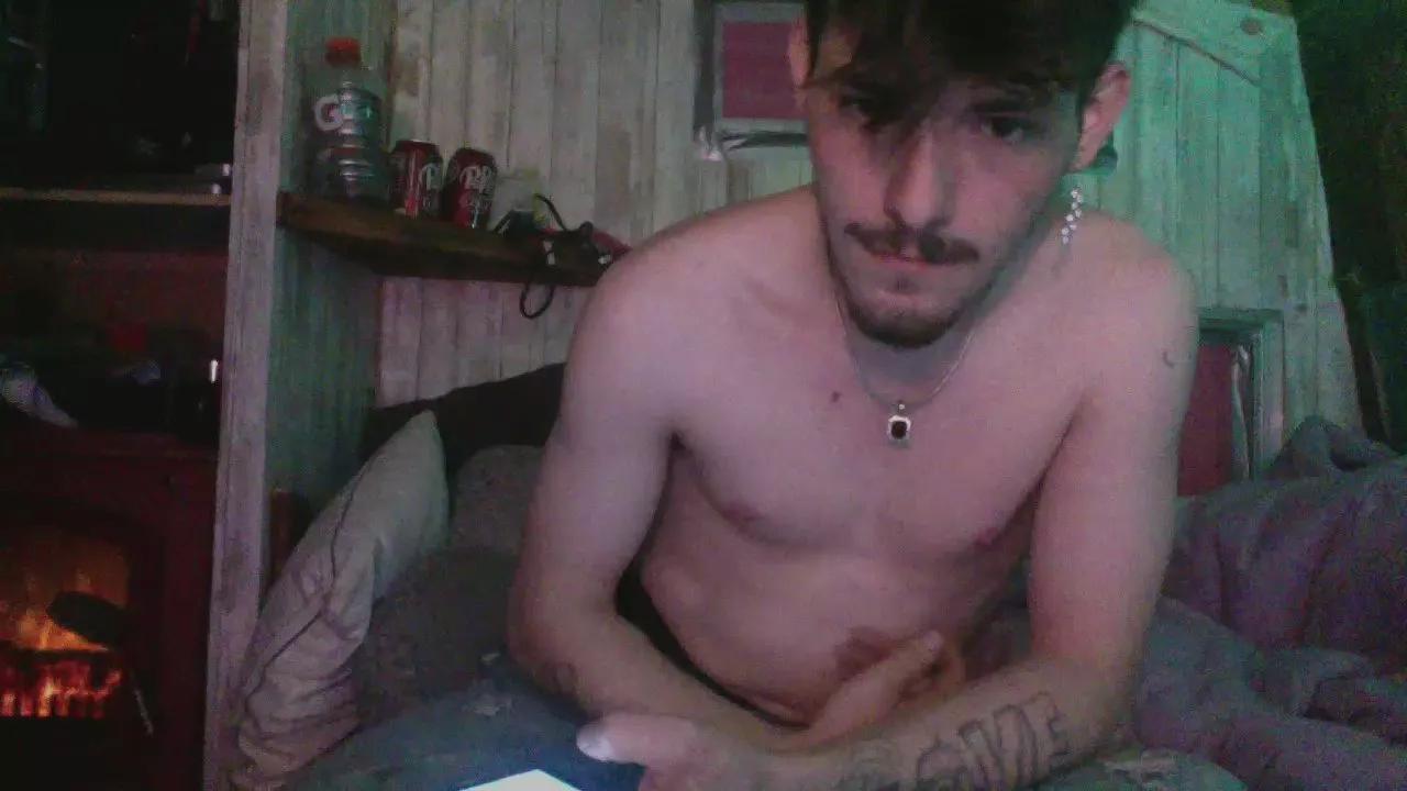 R6verxxx on Cam4 