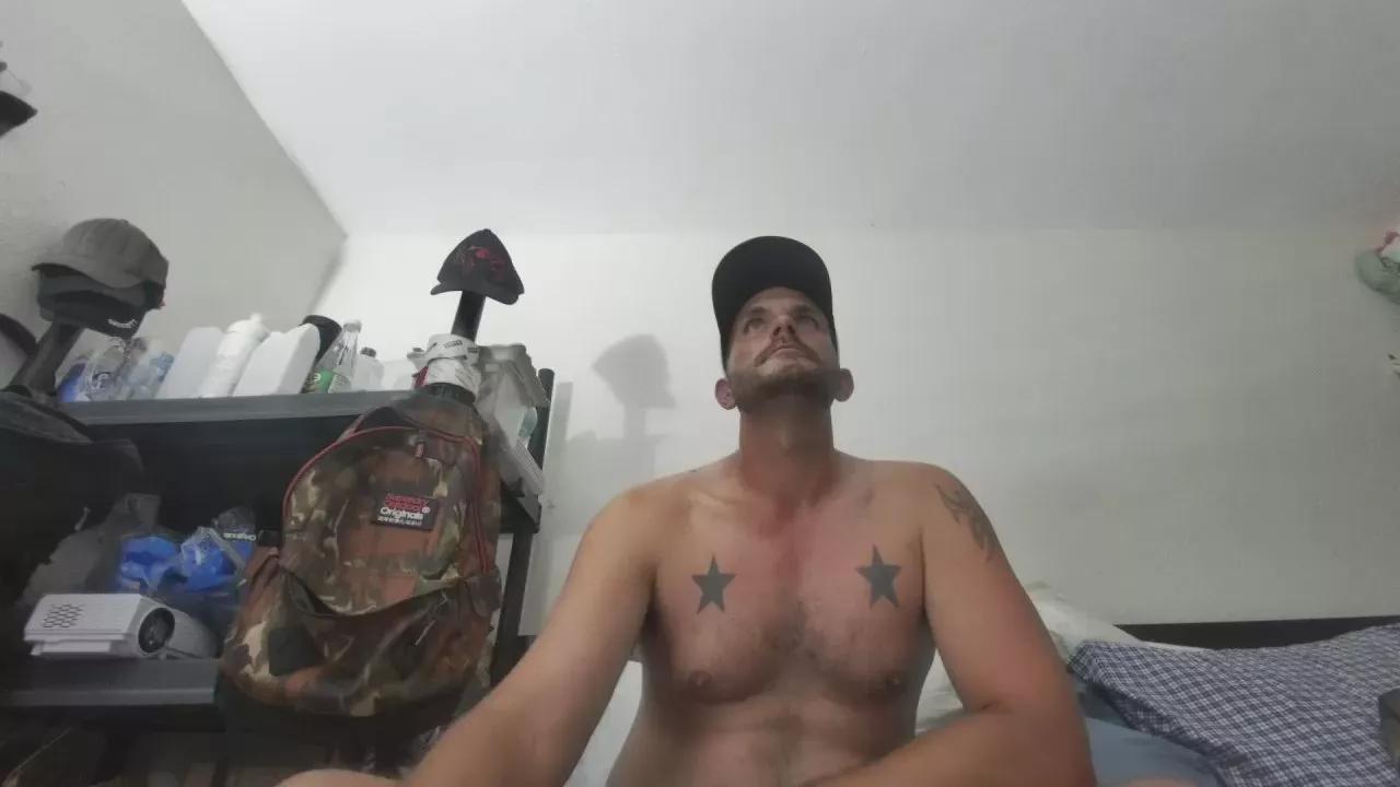 R_malcom on Cam4 