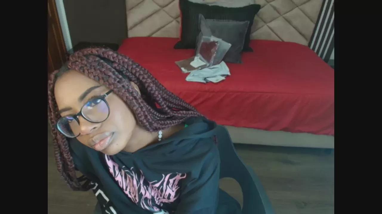 Raqueljones_ on Cam4 