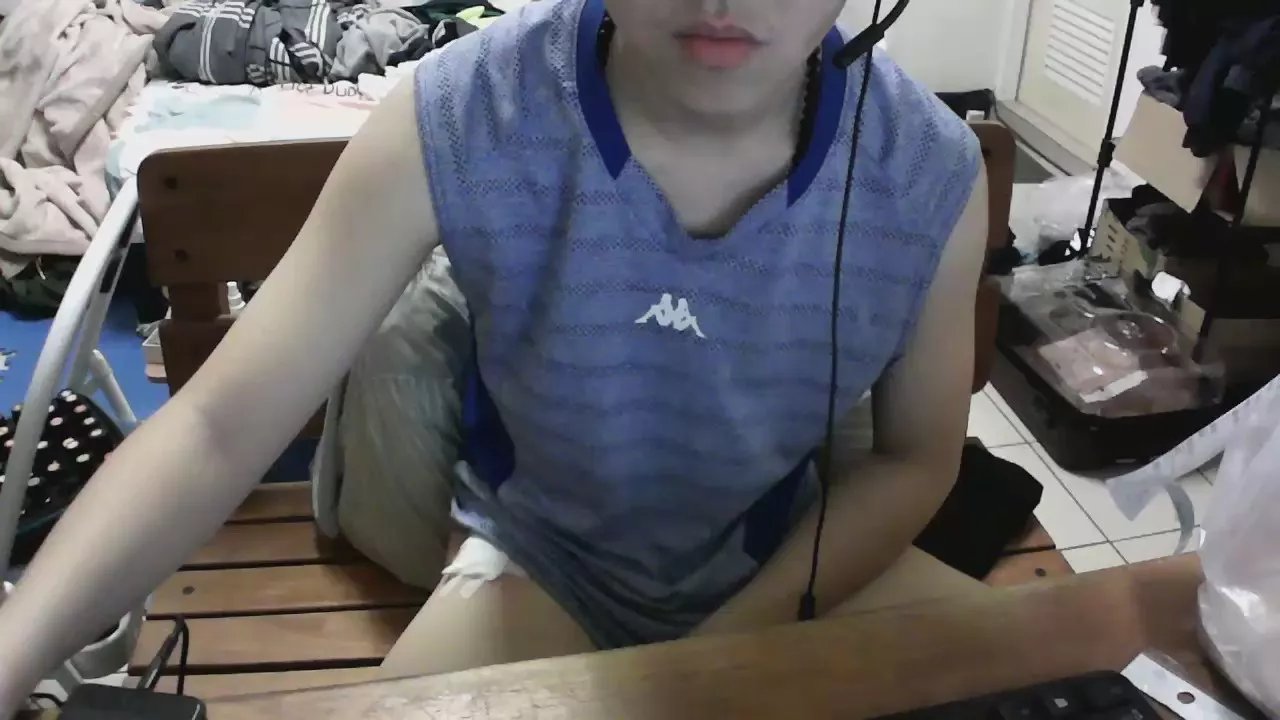 Offline rayo220 on Cam4