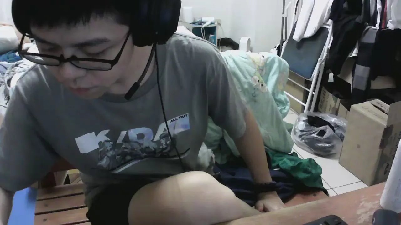 Offline rayo220 on Cam4