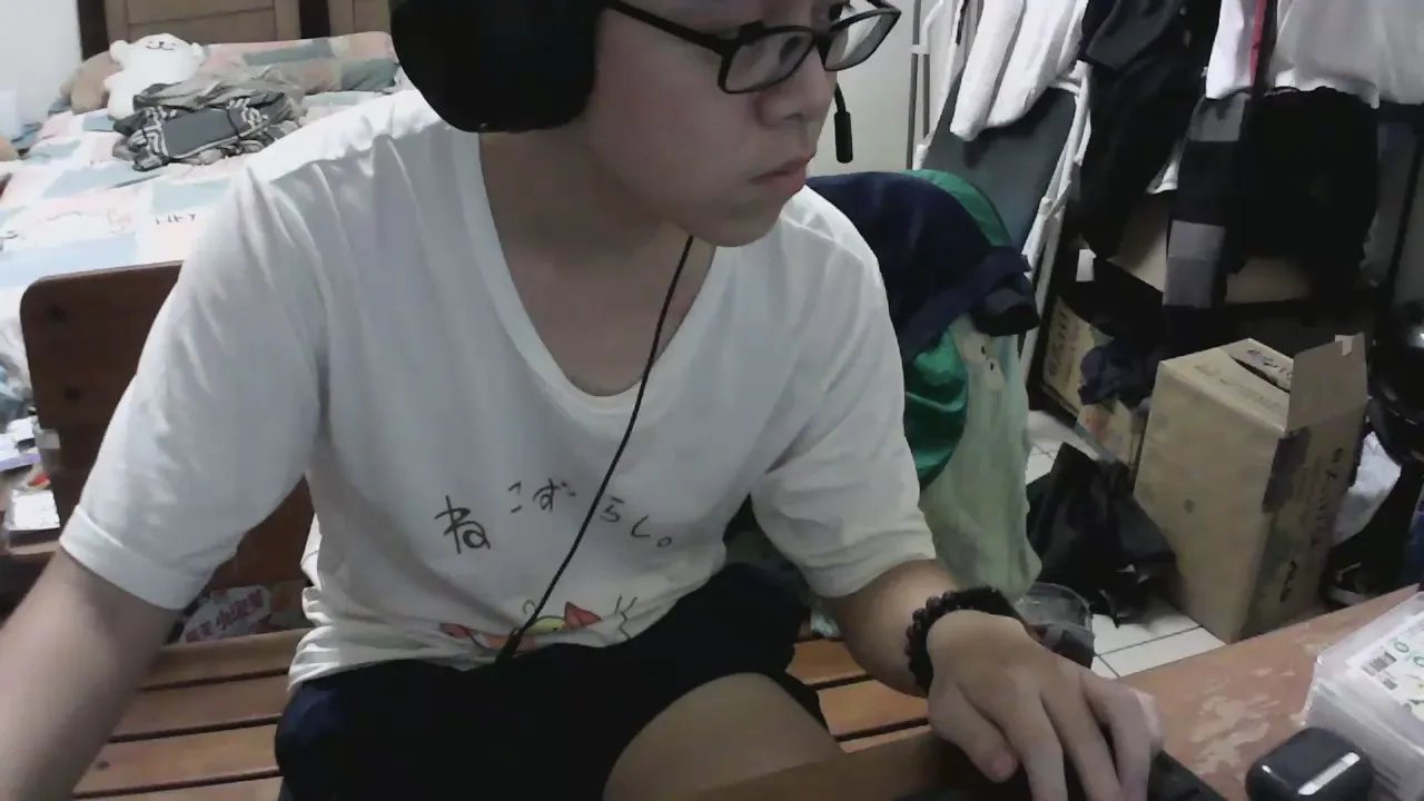 Offline rayo220 on Cam4