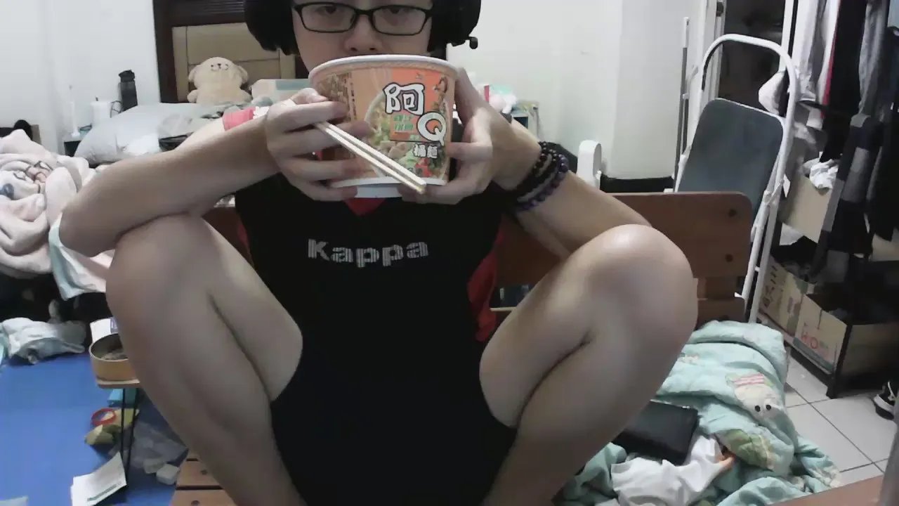 Offline rayo220 on Cam4