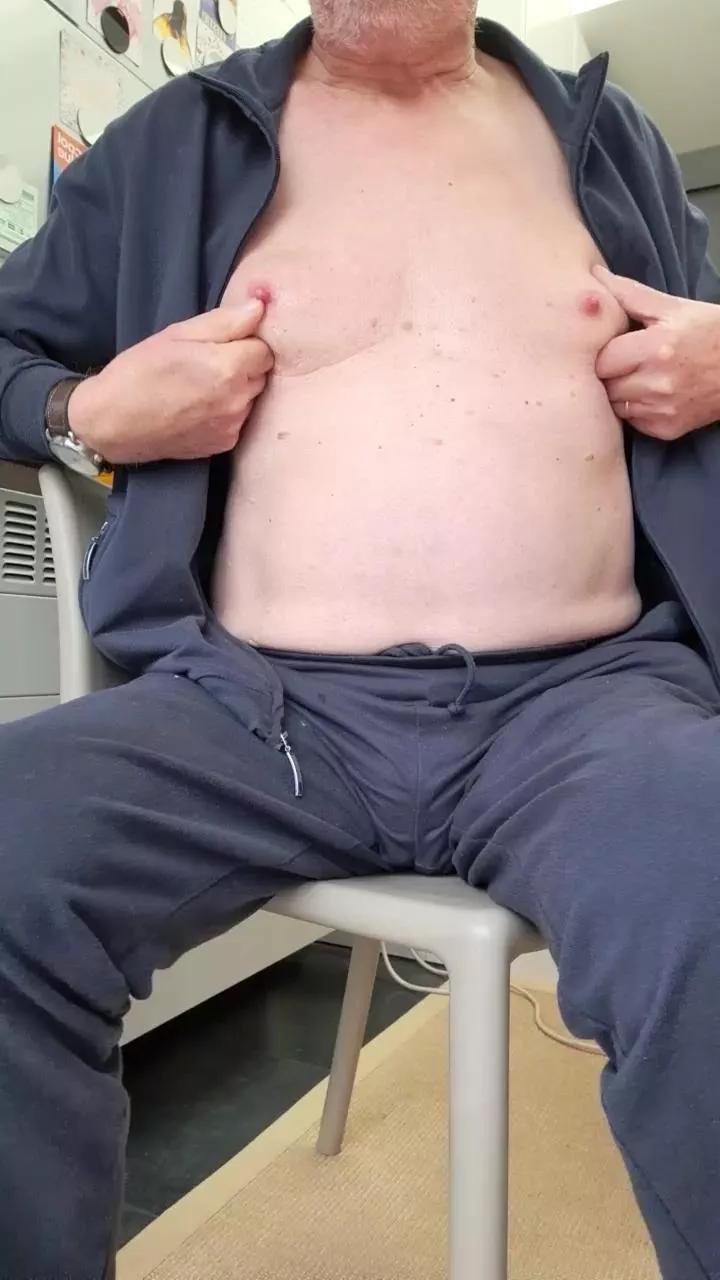 robert42 on Cam4 